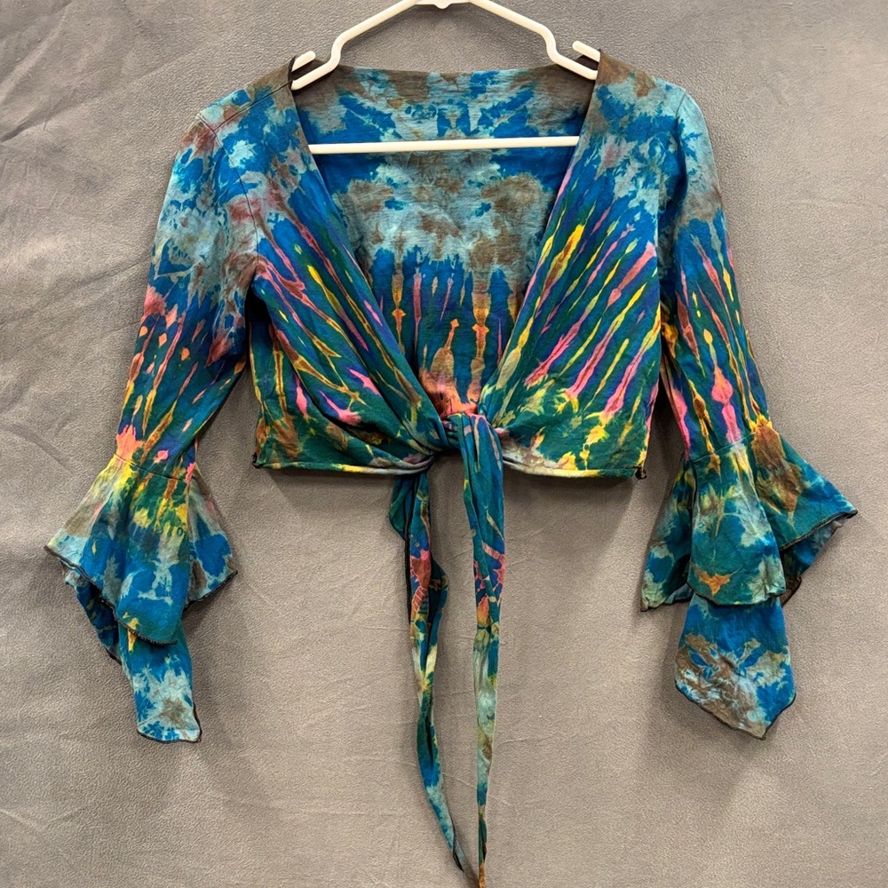 Zeyma Multicolor Tie-Dye Top Bell Sleeves Tie Front Cardigan Boho Cottage OSFM